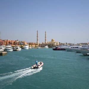 Hurghada City Tour with Lunch & Shisha – White Shark Travel (2)